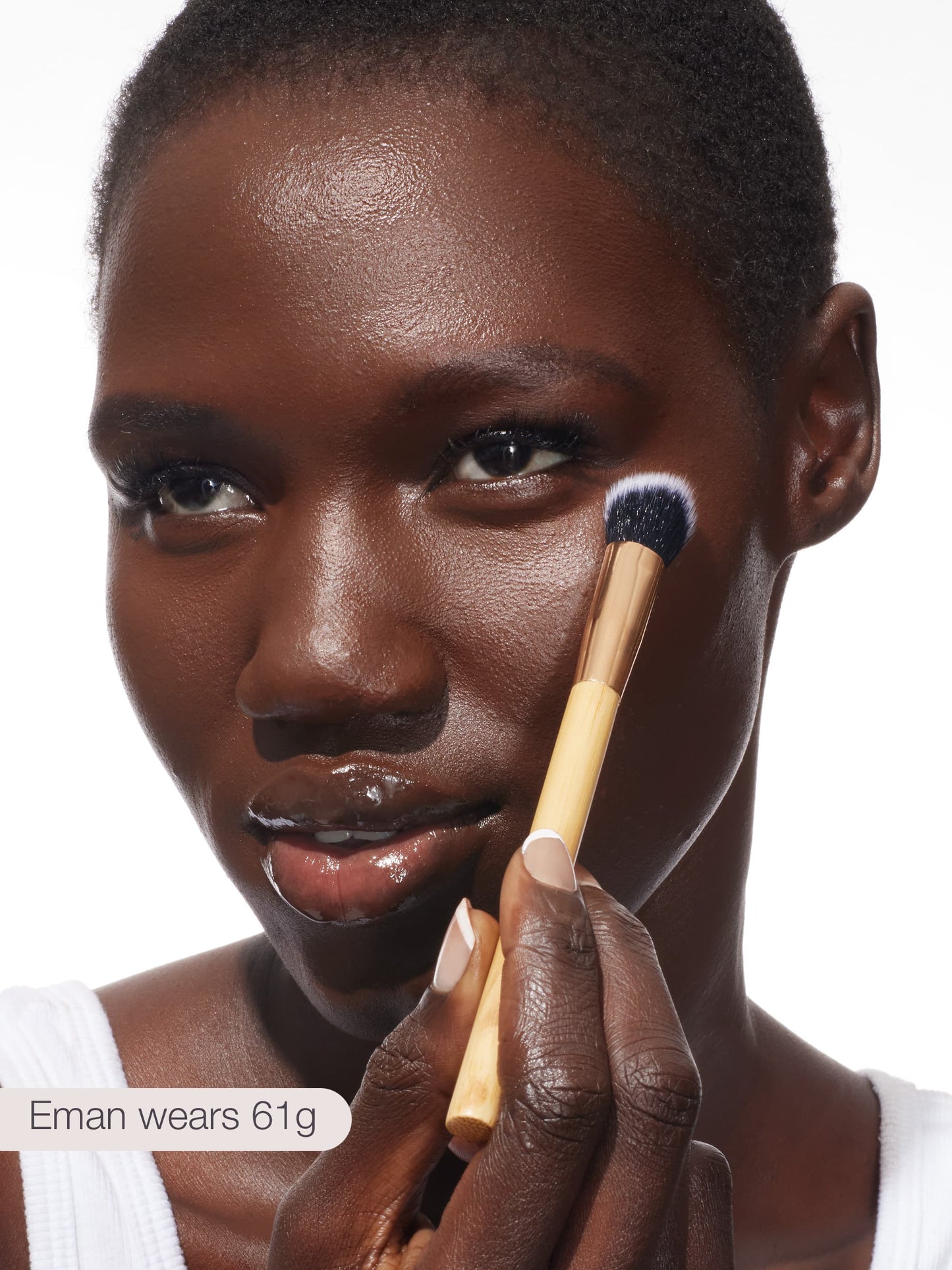 Concealer paw brush